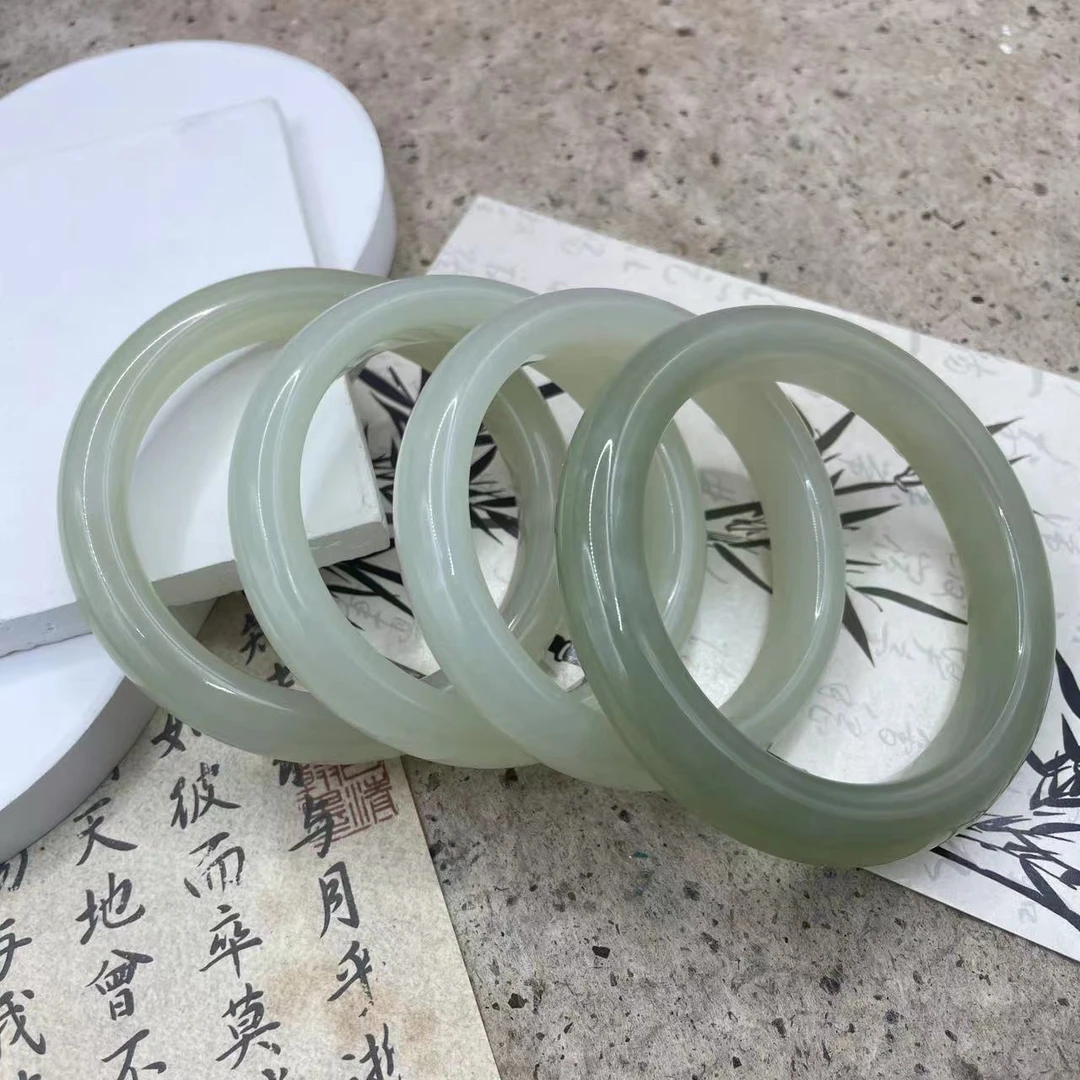 收藏·天然玉石高冰晴水和田玉手镯拍一发一(多样性发货)H141
