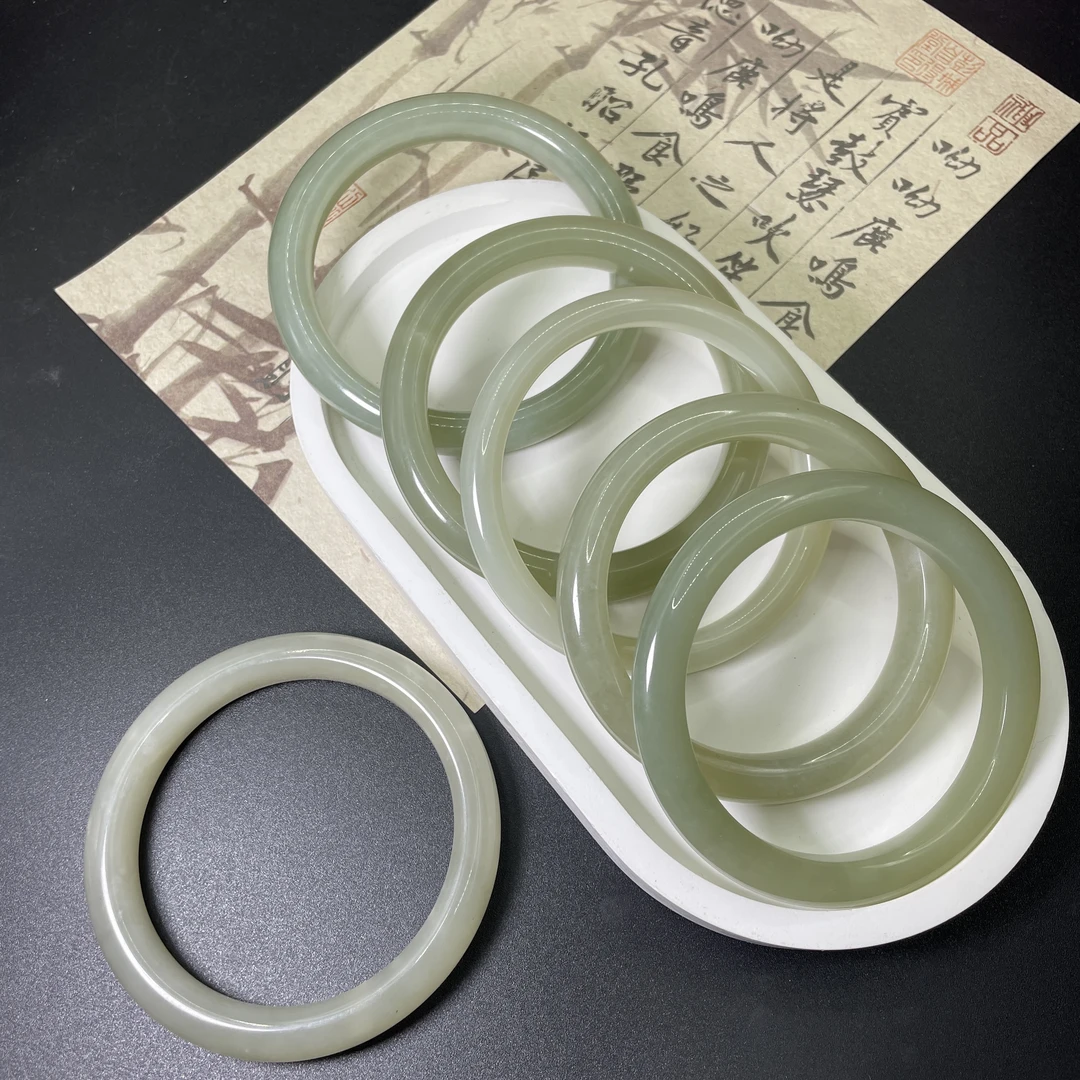 保真天然玉石 和田玉烟青色手镯 拍一发一 （多样性发货）H259