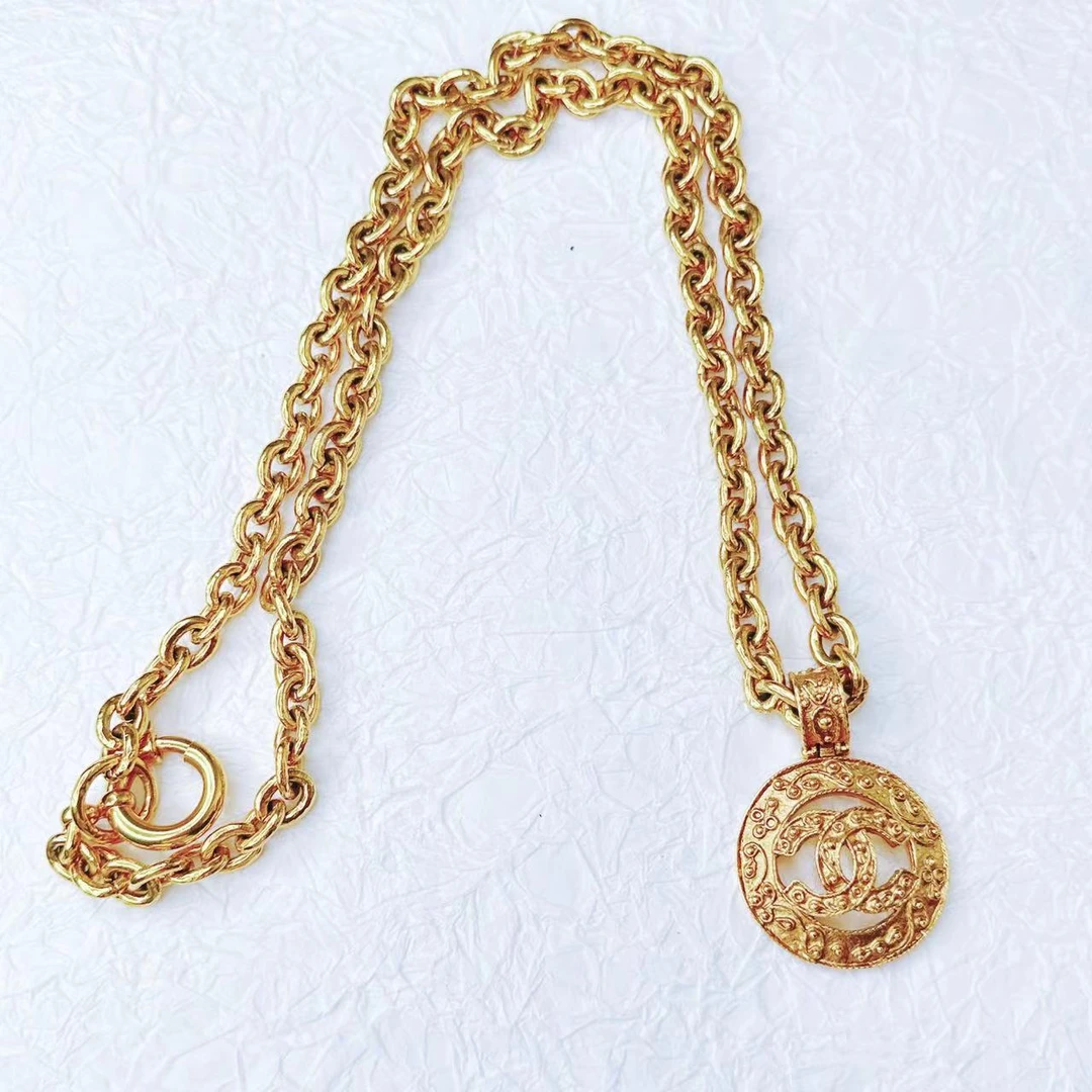 95新 Chanel/香奈儿 柚礼中古/素金葡萄藤圆盘吊坠项链cc402166