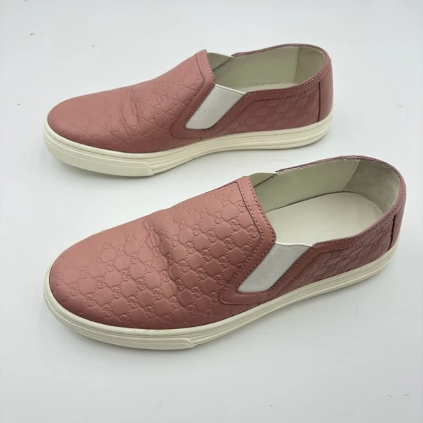 36码/gucci粉满印休闲鞋/无盒/98新/板鞋