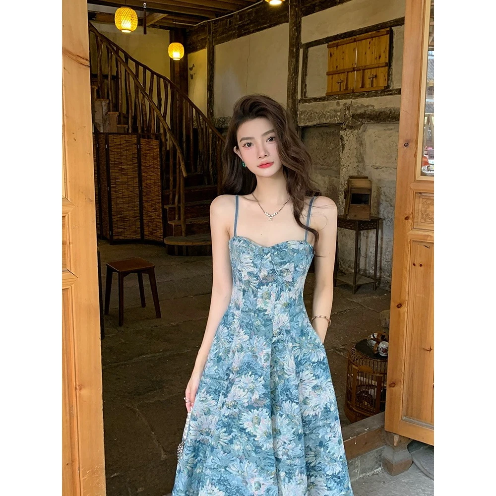 法式复古油画碎花海边度假连衣裙气质纯欲设计感修身初恋温柔夏季