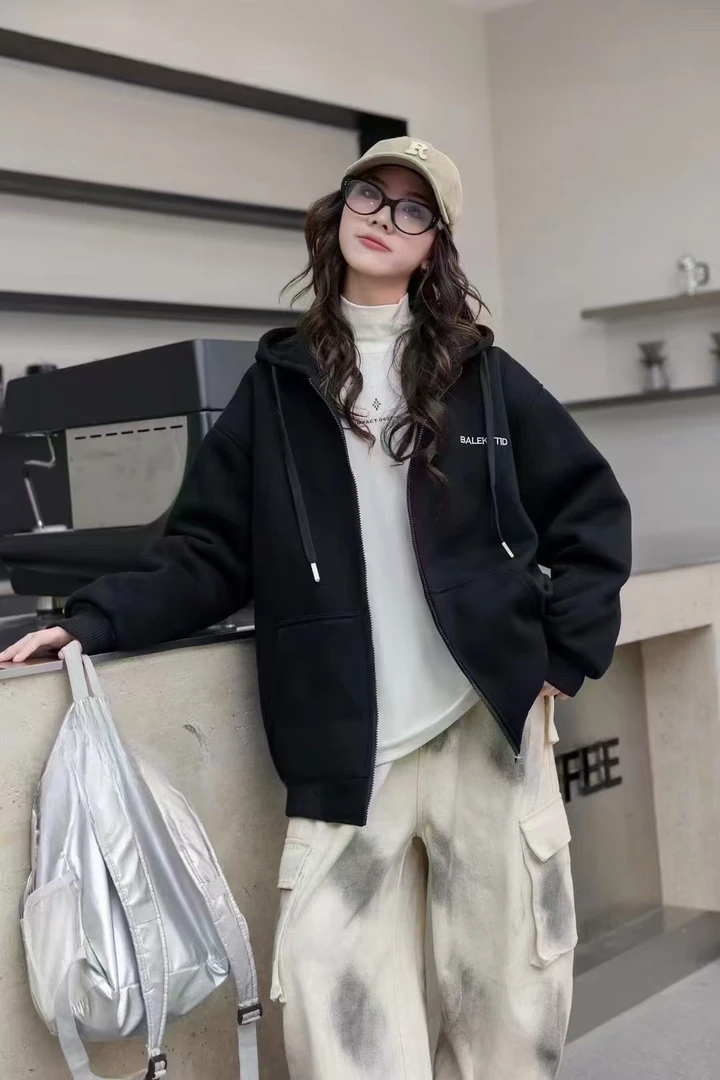 依诺家中大童加厚外套秋冬加厚棉衣羽羽服