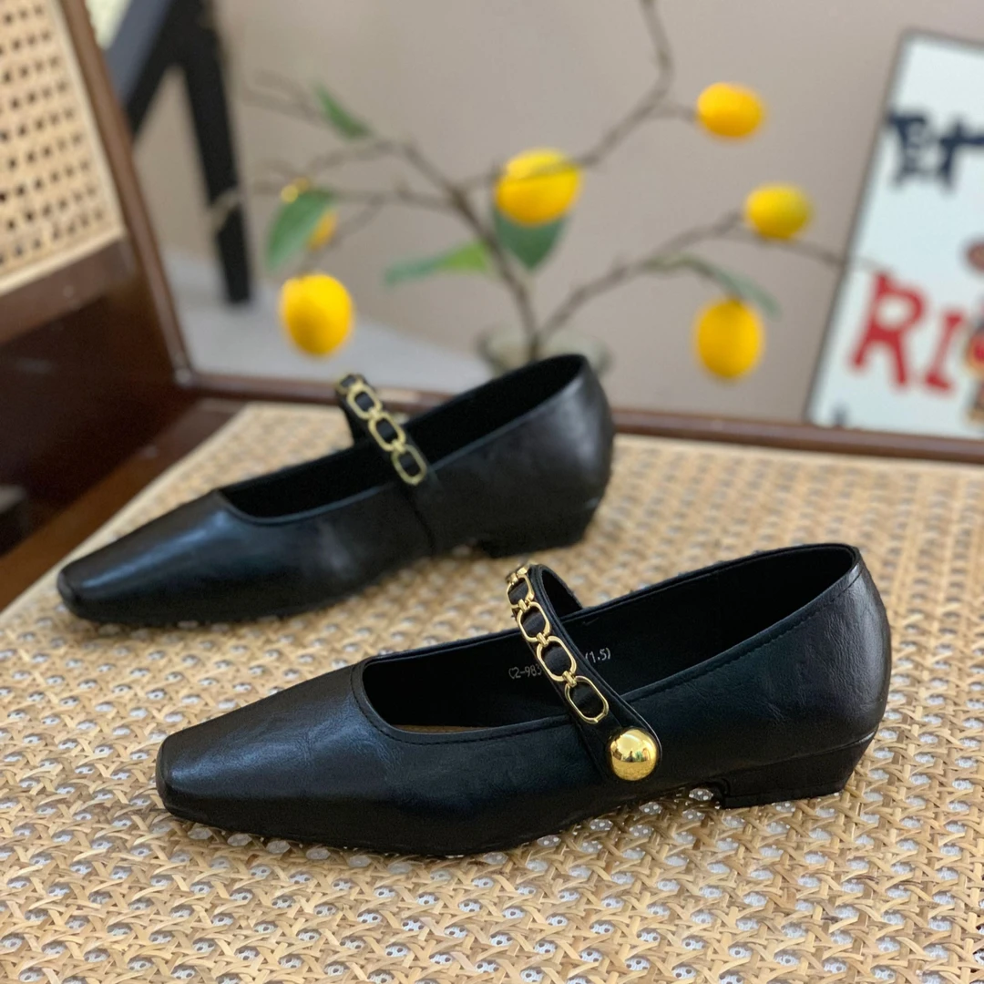 复古低跟软底玛丽珍鞋女2025秋季新款配裙子小方头温柔风晚晚单鞋
