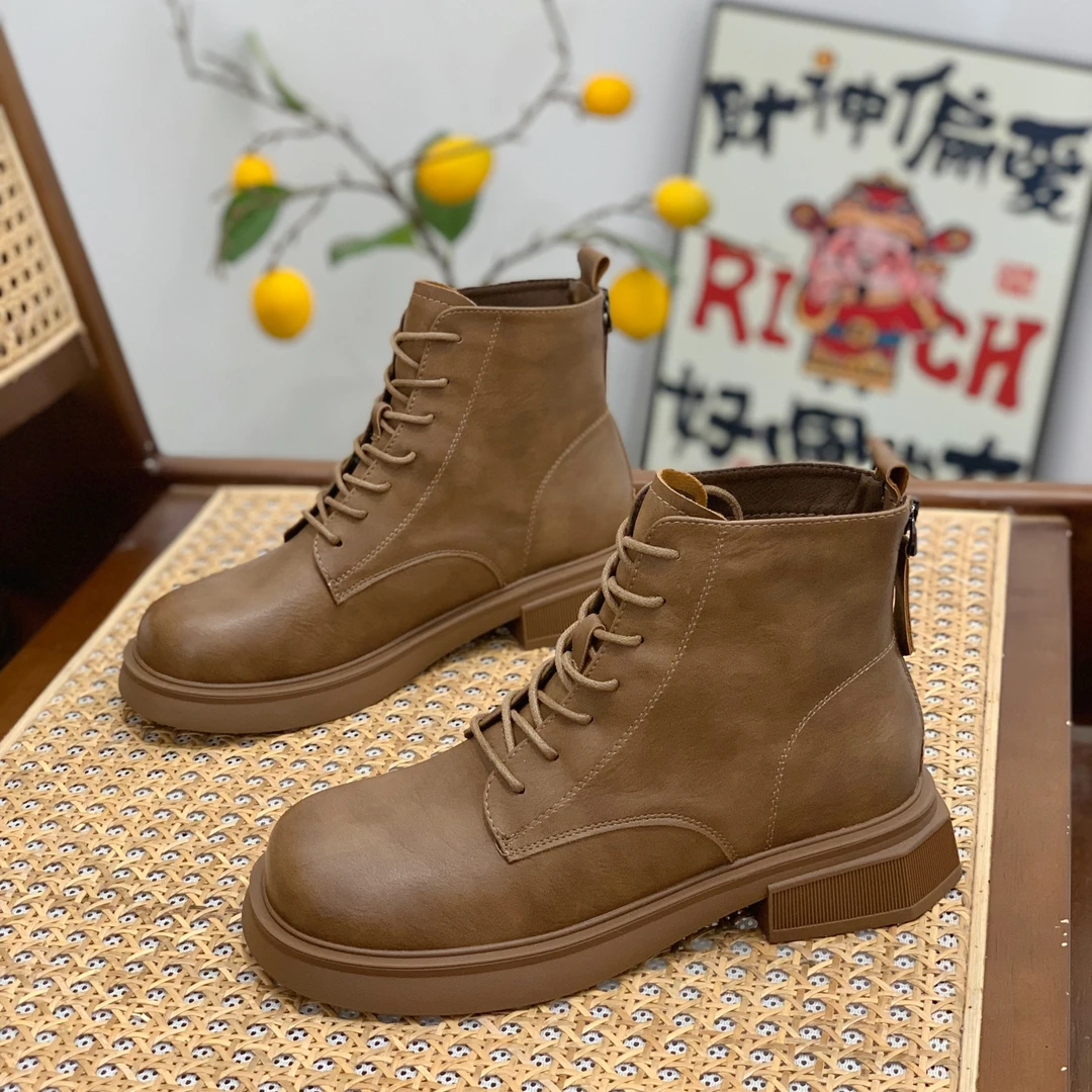 韩系百搭马丁靴女2025春季新款英伦风软底短靴复古时尚休闲骑士靴