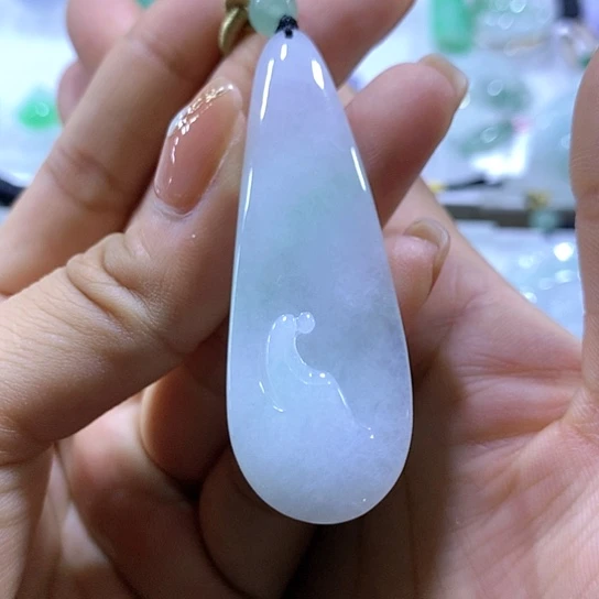 翡翠颈饰未镶嵌天然翡翠A货吊坠