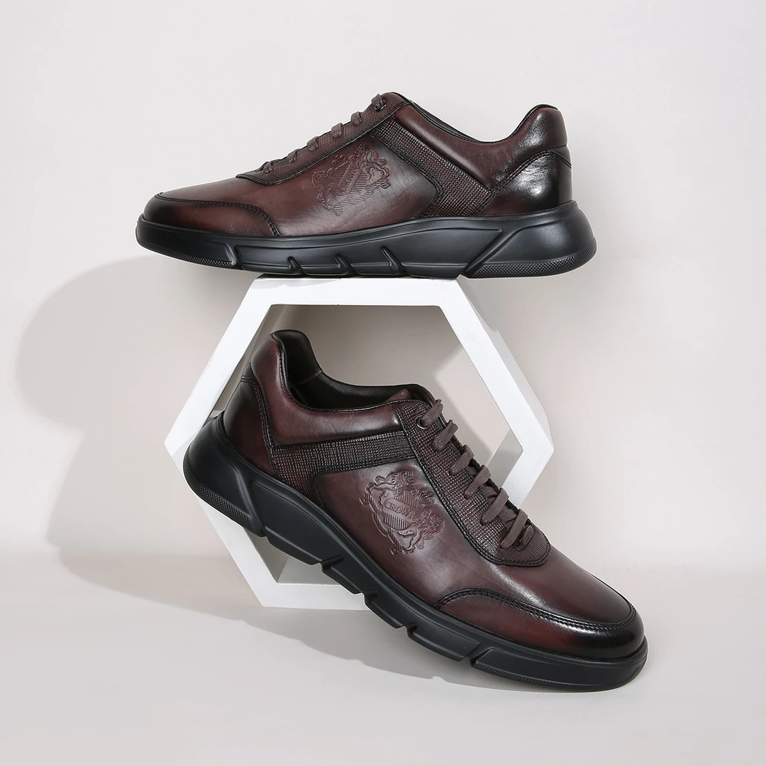 皇冠休闲板鞋日韩时尚百搭皮鞋潮系带运动休闲男皮鞋4030Q931H1