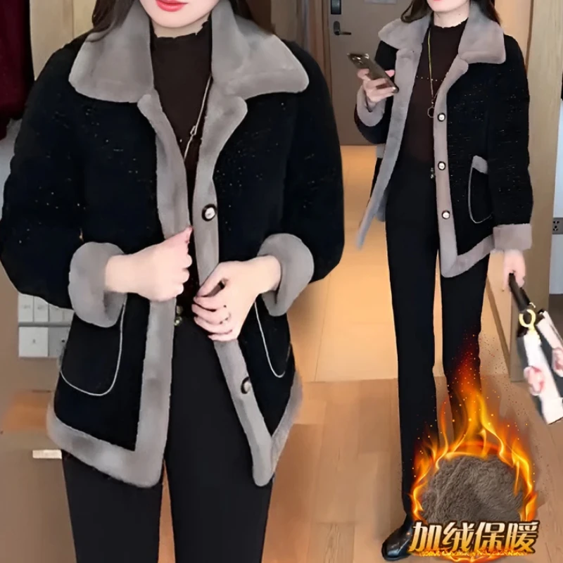 冬季女加绒加厚翻领外套保暖高贵洋气上衣