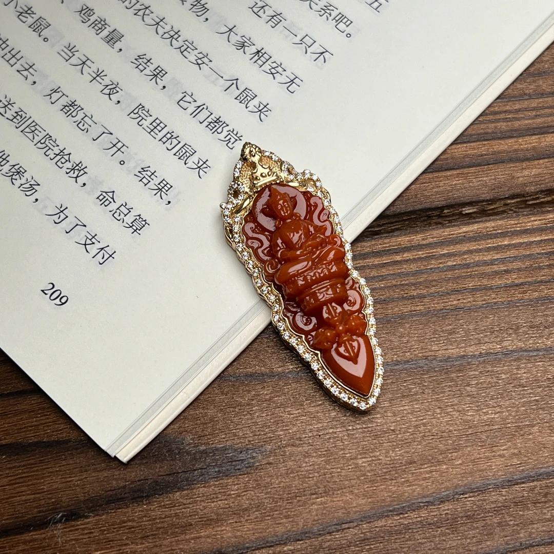 信德出品：瓦西南红雕刻如意观音镶嵌18k金轻奢款