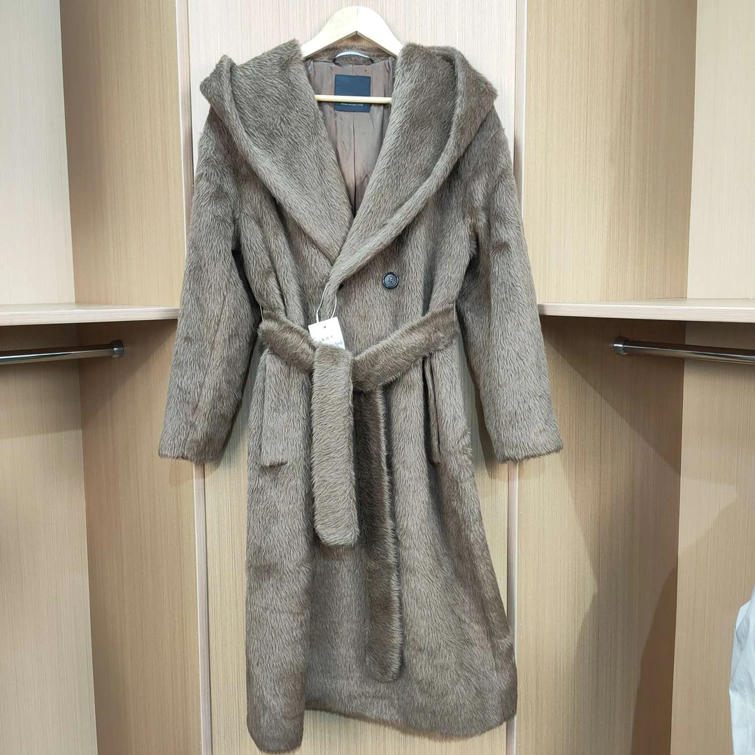 99新 Maxmara羊驼连帽大衣 2码