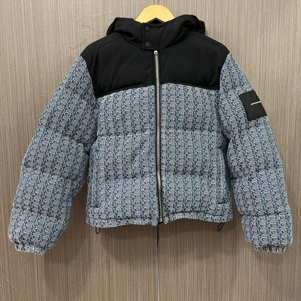 98新 alexanderwang亚历山大王满印羽绒服 xs码