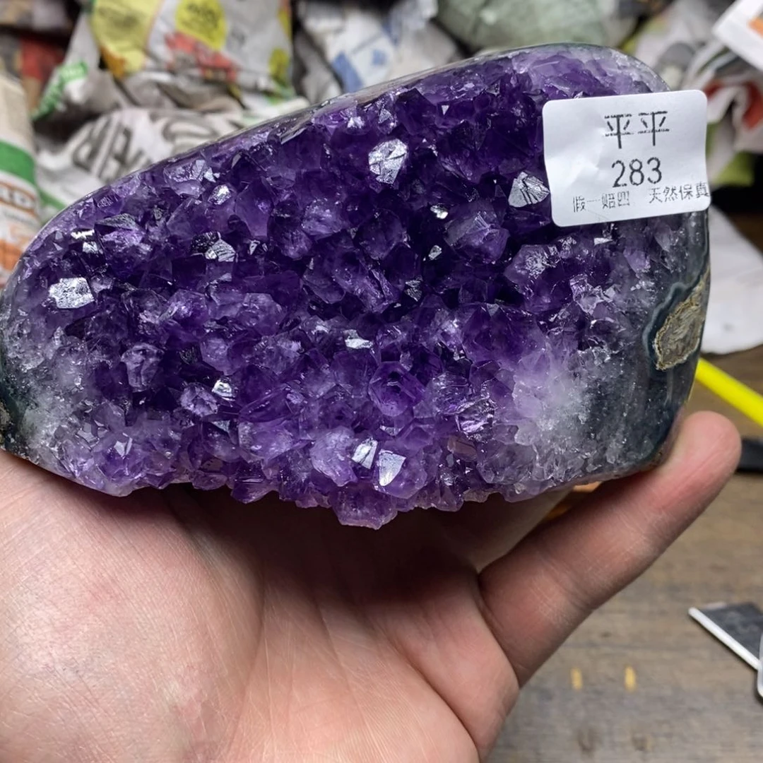 水晶乌拉圭未镶嵌