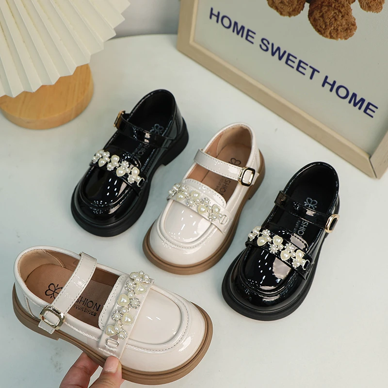 女童2025年珍珠扣公主鞋韩版时尚简约百搭中大童演出休闲宝宝单鞋