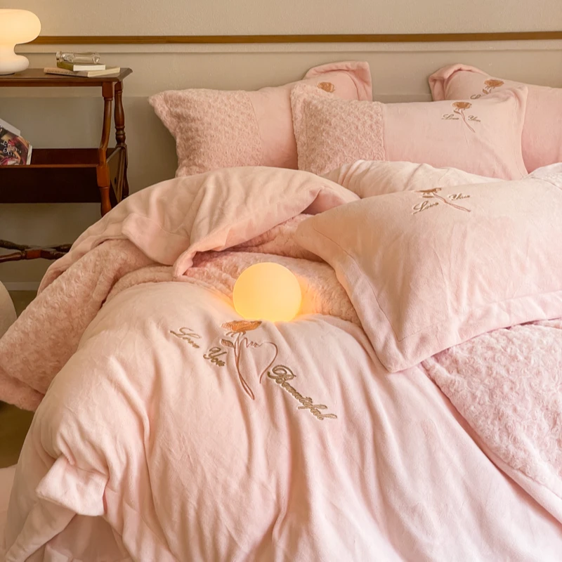 【玫瑰绒】新款高克重立体玫瑰双拼牛奶绒刺绣四件套9-12斤EN玫瑰