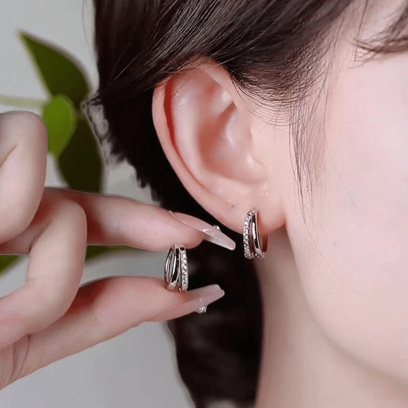铜合金耳饰 爆闪双扣耳环2025新款耳饰气质轻奢百搭小众in