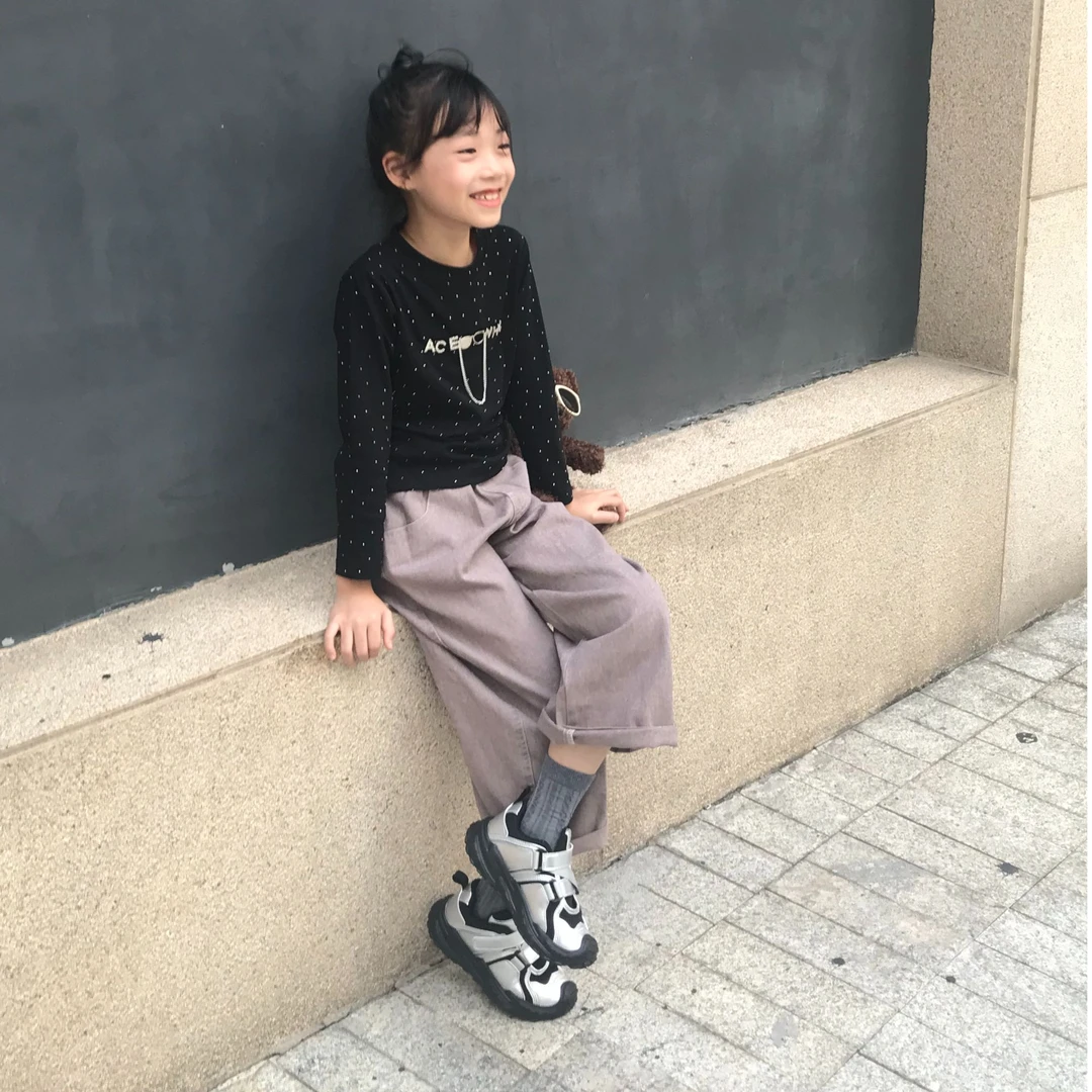 「小鱼YoYo」女童裤子春秋季长裤2025新款休闲儿童时尚梦幻紫牛仔裤