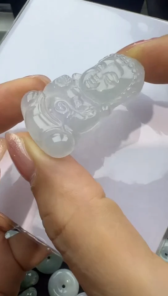 【闪购商品】翡翠颈饰未镶嵌宝宝佛