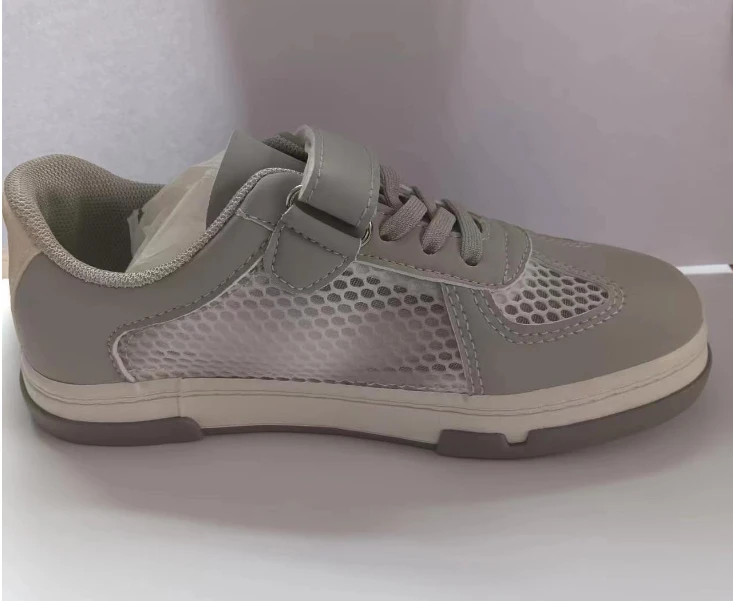 大庆仓 灰色 四季 儿童透气板鞋   货号HP2204(库位83)