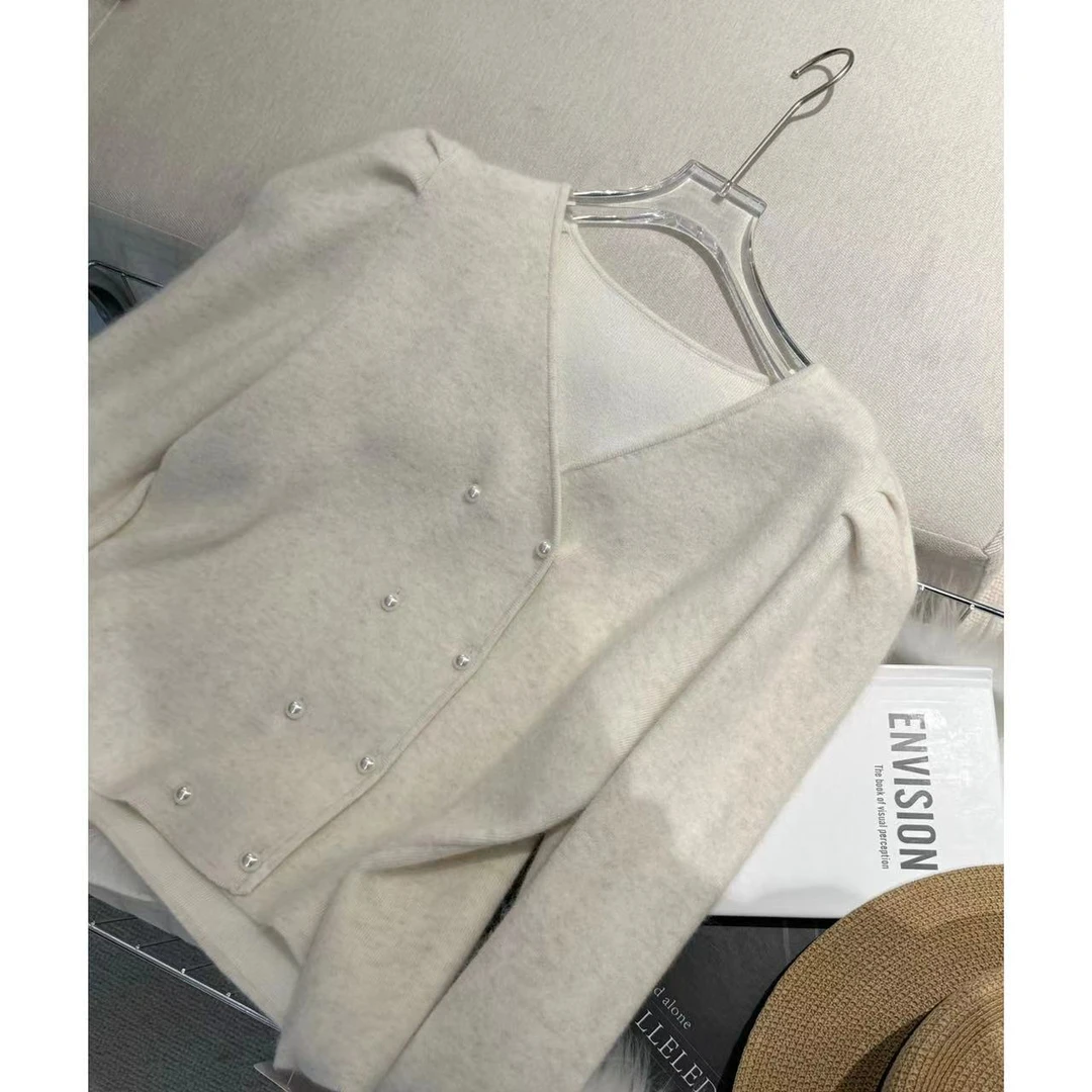 玳妮【萍萍推荐】冬季 法式V领长袖针织开衫温柔气质小香风针织外套