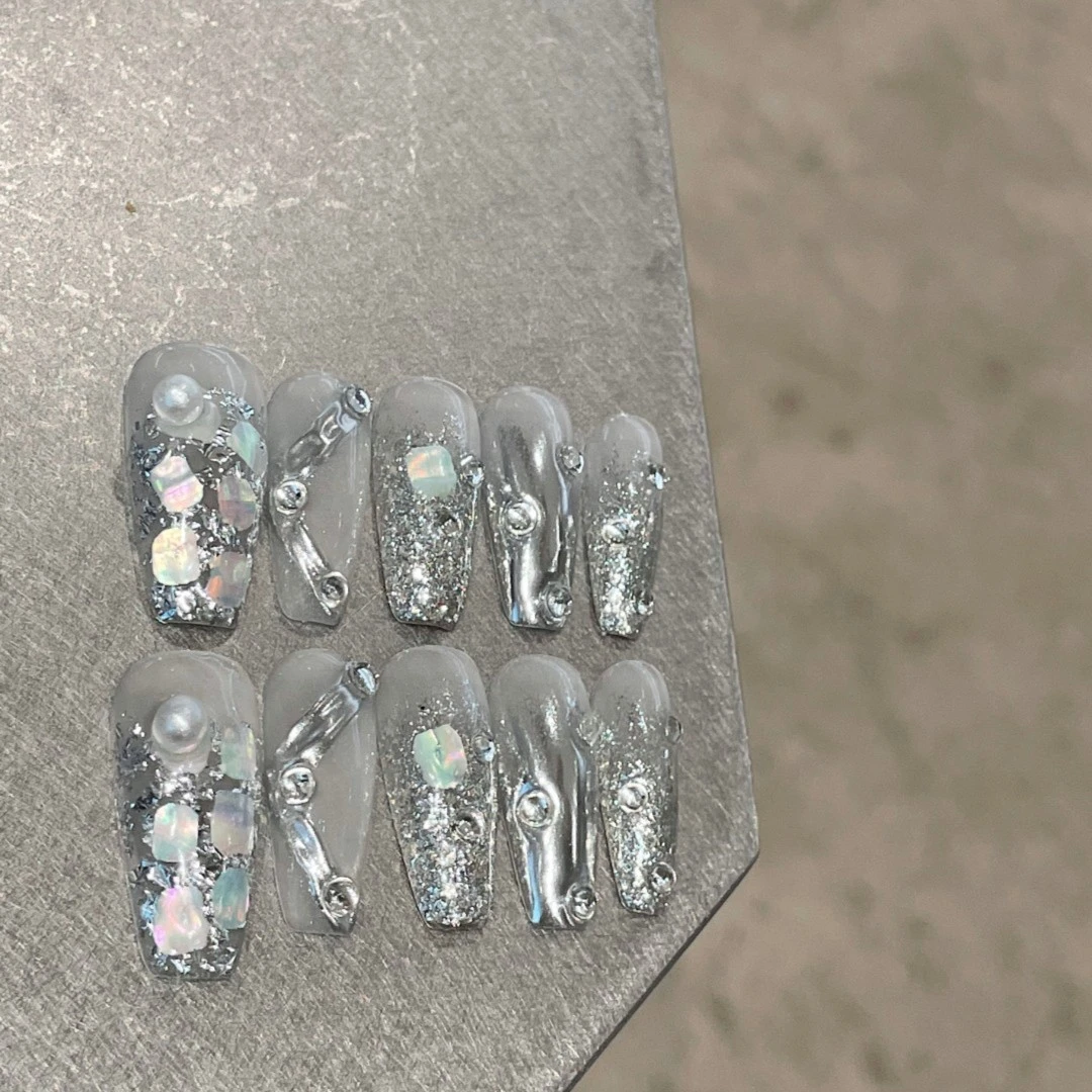 Mori茉莉 | 银色海岸 长T/短T 【纯手工穿戴甲】