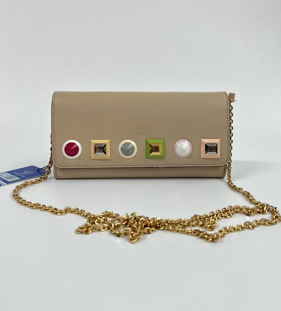 95新 FENDI/芬迪 全皮链条包 成色不错