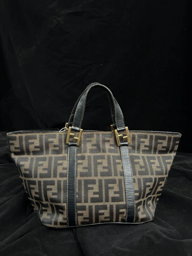 95新 FENDI/芬迪 芬迪老花手提购物袋4048