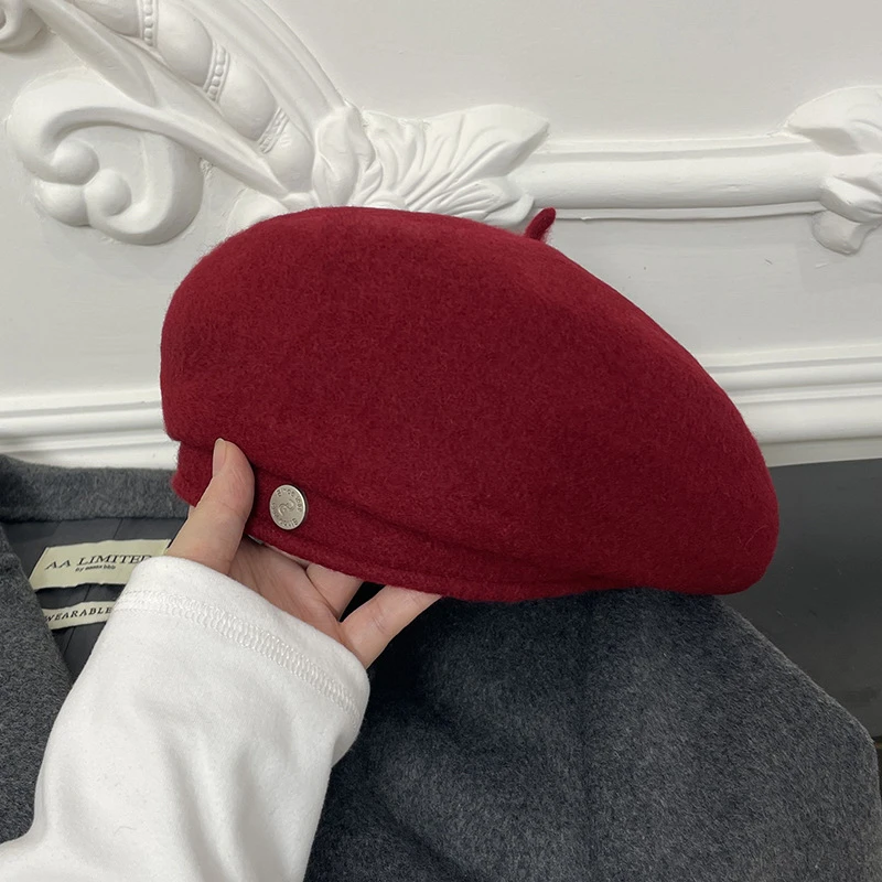 金属标羊毛贝雷帽女秋冬季韩版网红显脸小保暖画家帽百搭纯色帽子