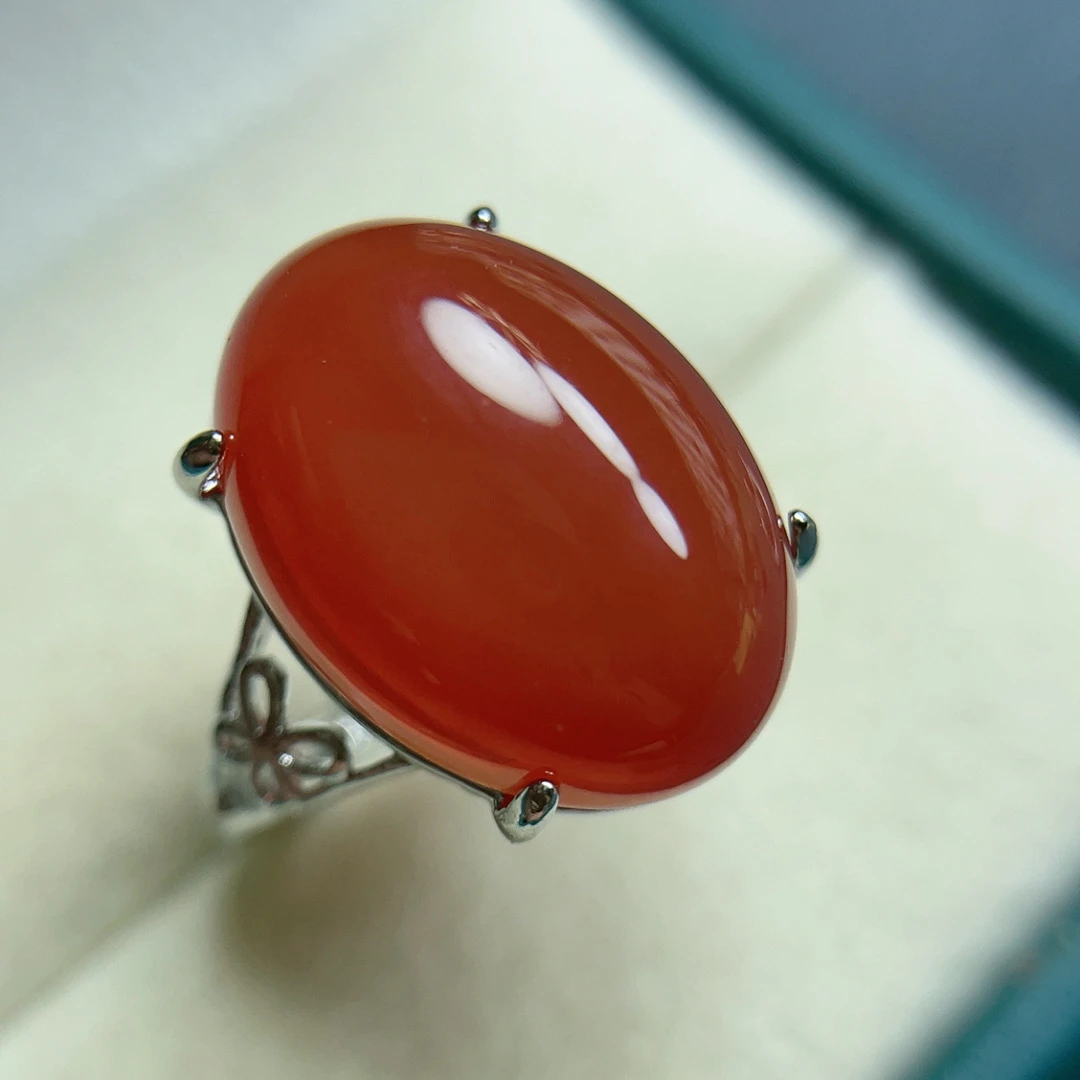 天然正品满色满肉牛血红大蛋面戒指