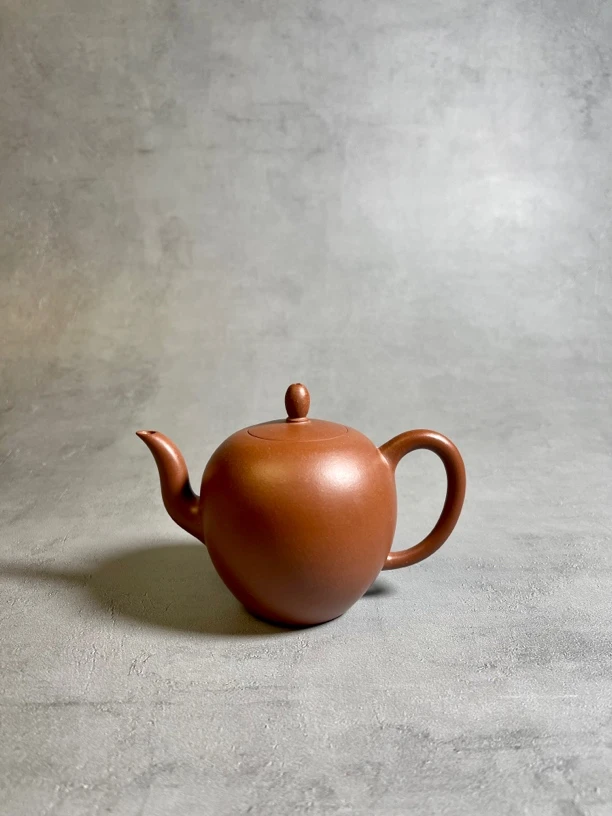 助理工艺美术师吴美琴全手工制作美人肩，黄龙山原矿红皮龙，218cc