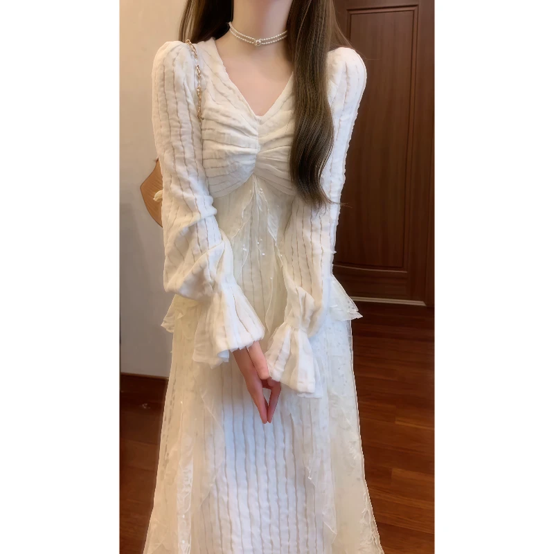 【踏雪】秋冬季法式温柔风荷叶边蕾丝拼接厚款绒感针织连衣裙89108