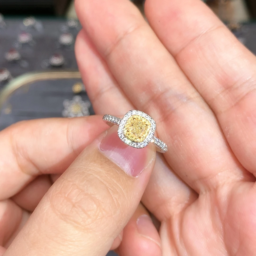 【闪购商品】钻石戒指18K金镶嵌田*田