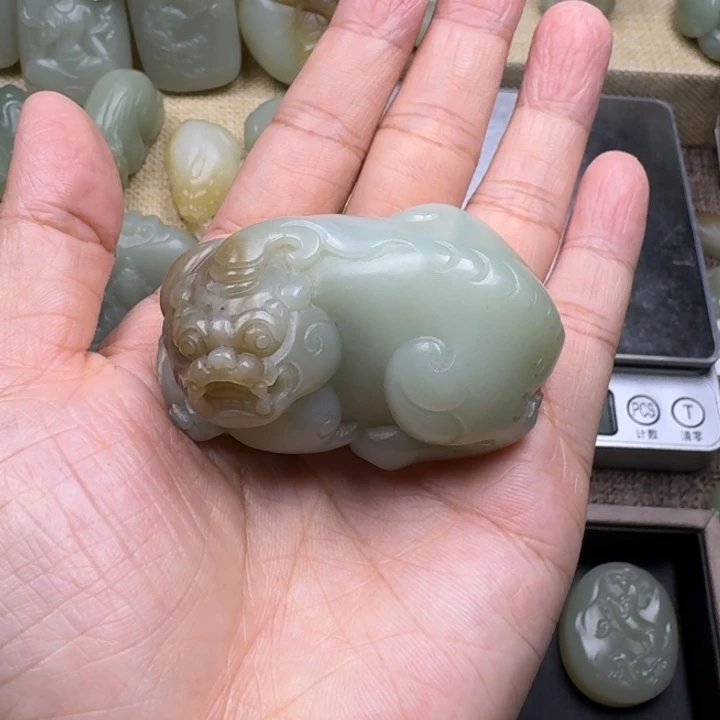 和田玉把件未镶嵌