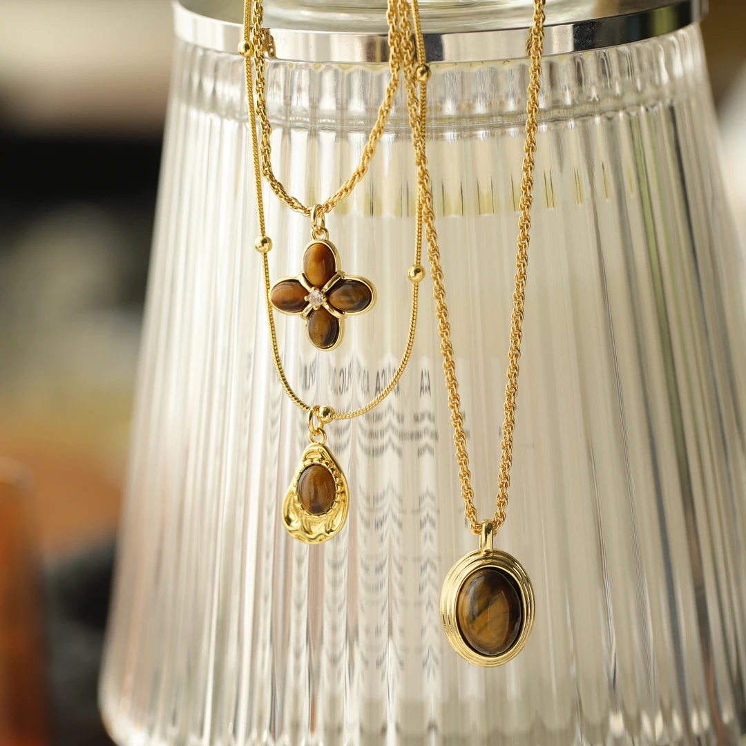 合金合成锆石吊坠 轻奢美拉德不规则项链欧美复古吊坠小众锁骨链