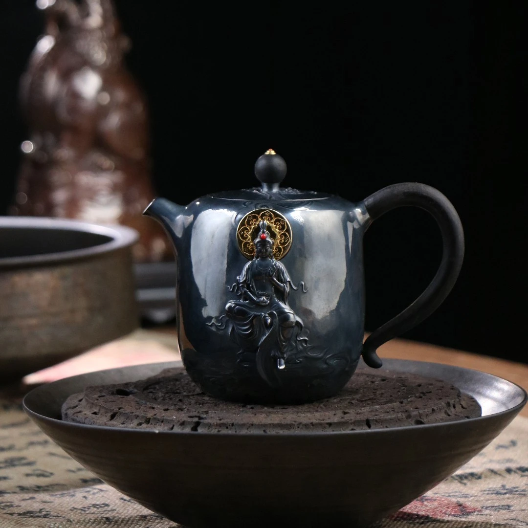 当代 欲山行 观音茶壶