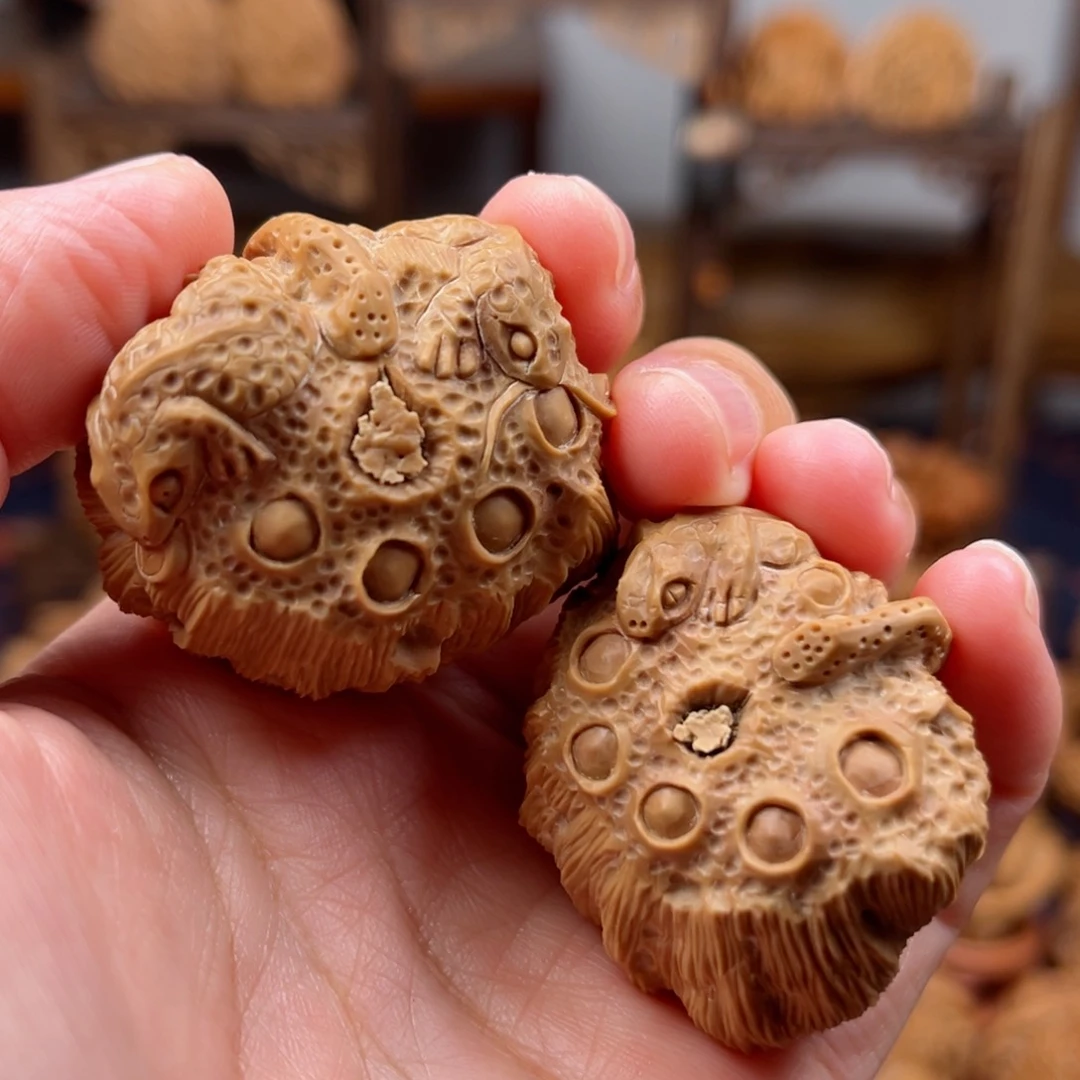 核桃核雕好运连连