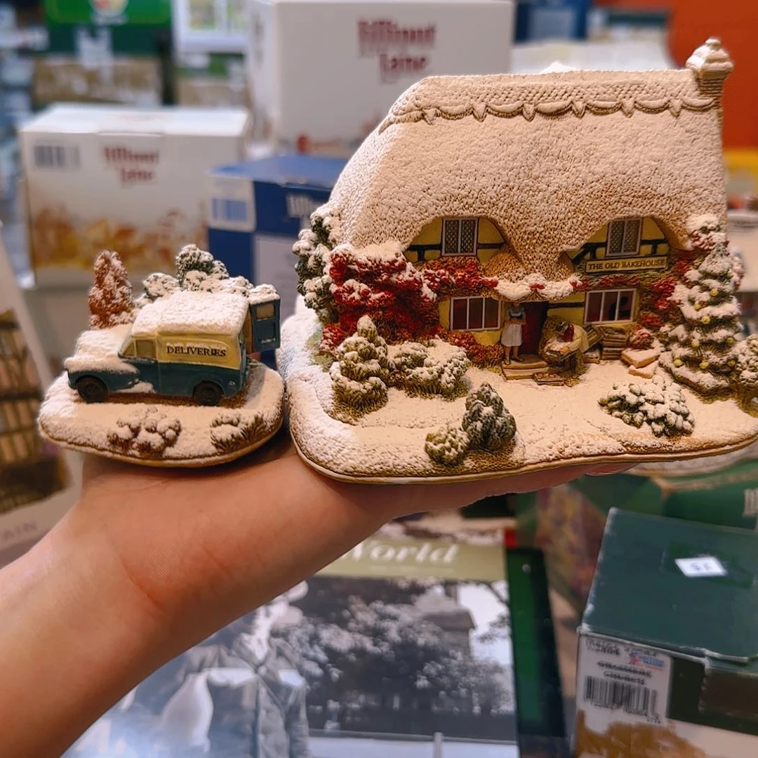 英国瓷器摆件协会