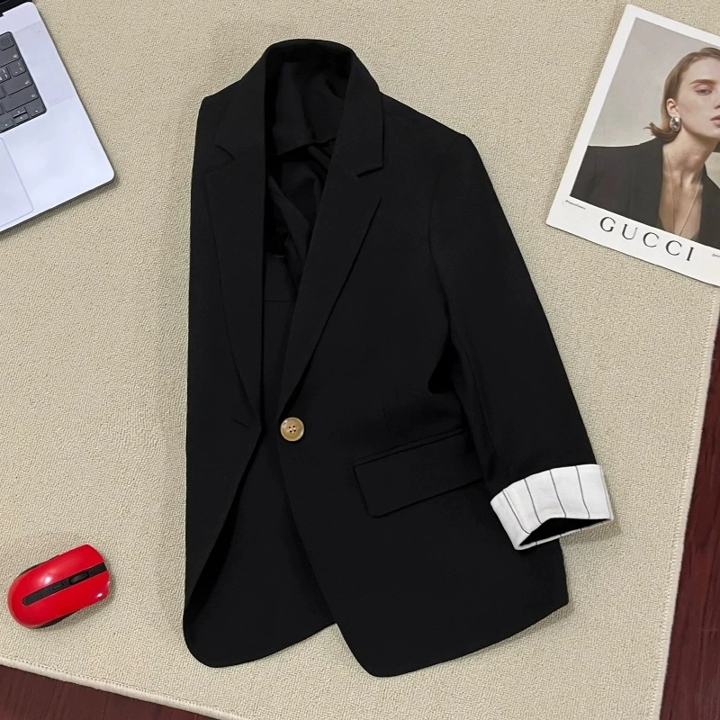 夏季新款黑色百搭西装外套女休闲时尚设计感显瘦个性小众通勤西服