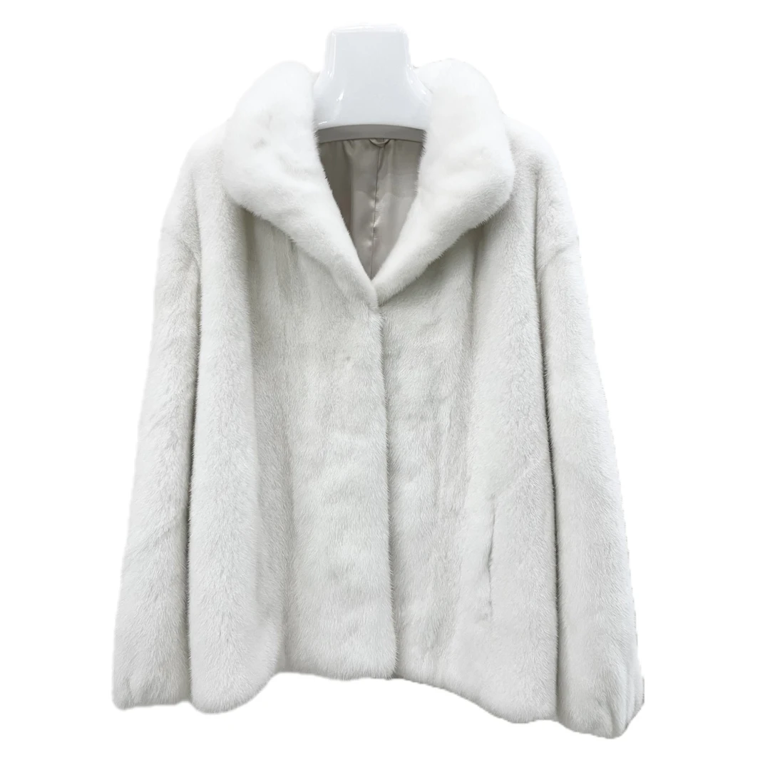 荣之银兰白色天鹅绒立翻领皮草冬季女生时尚休闲轻奢女款貂皮短衣