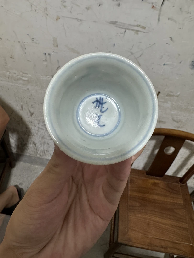 青花人物故事杯子