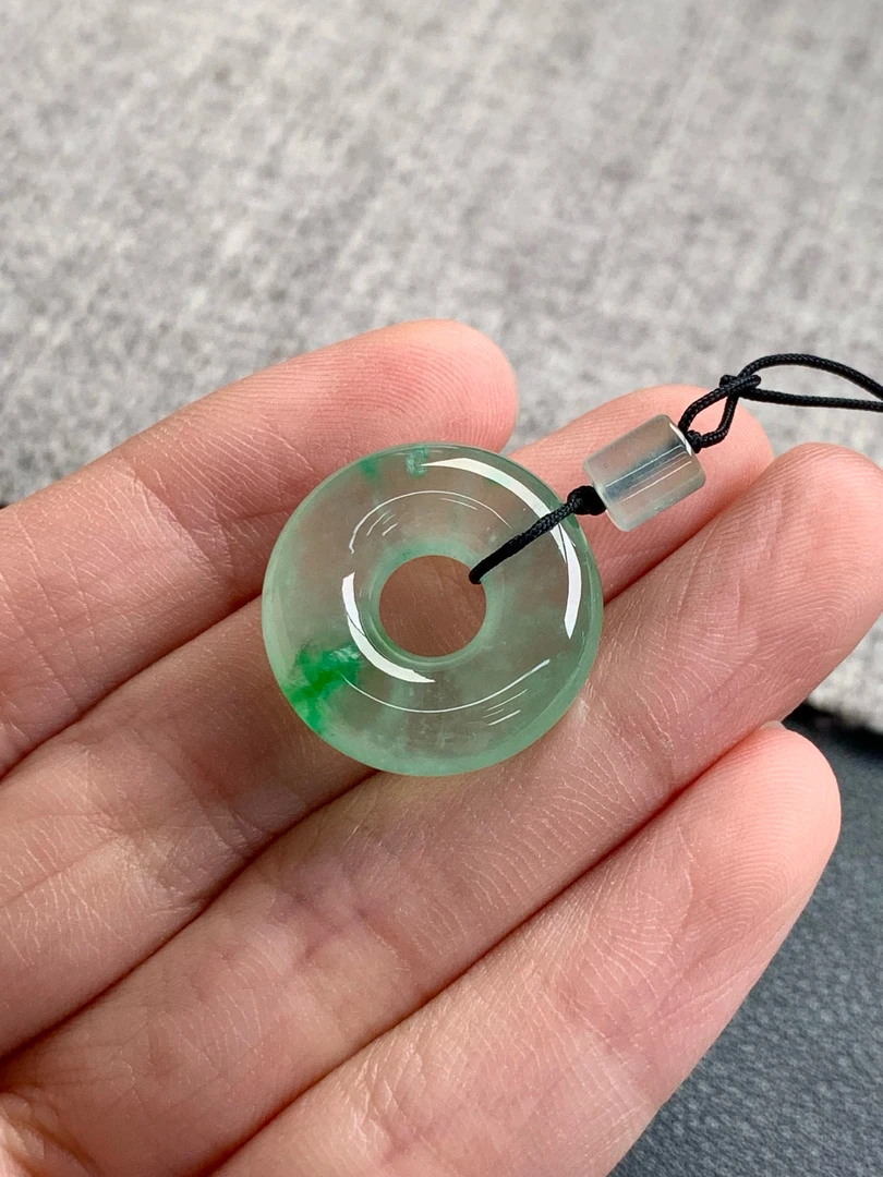 天然A货缅甸翡翠 甜甜圈 尺寸 : 19.5-5.6