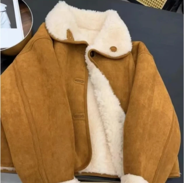 复古时尚皮毛一体超好看女款2024秋冬季新款加绒加厚宽松舒适外套