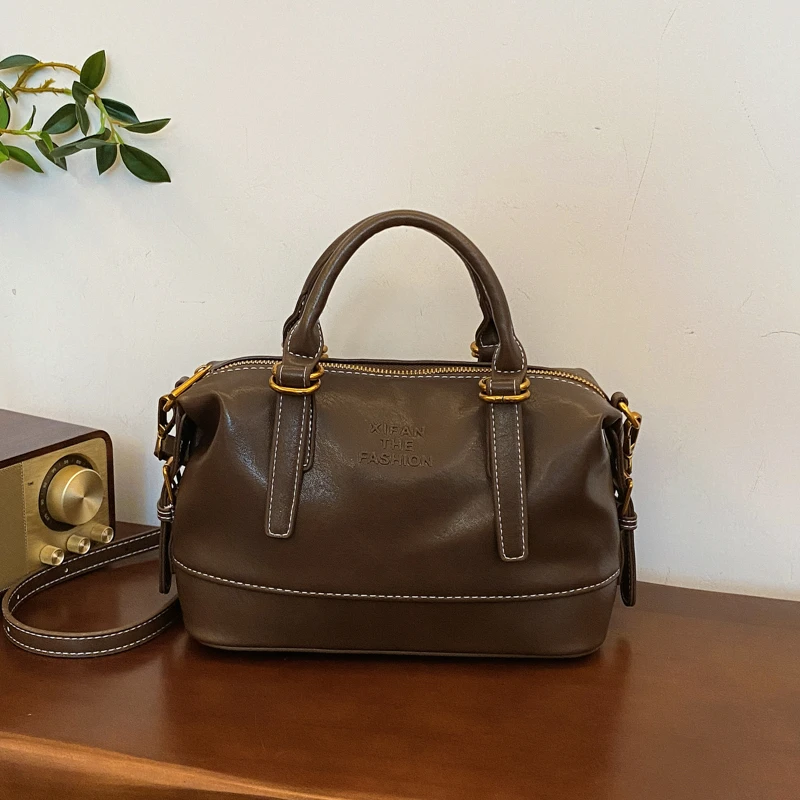 秋冬复古包包女士时尚简约通勤手提包2024新款高级百搭单肩斜挎包