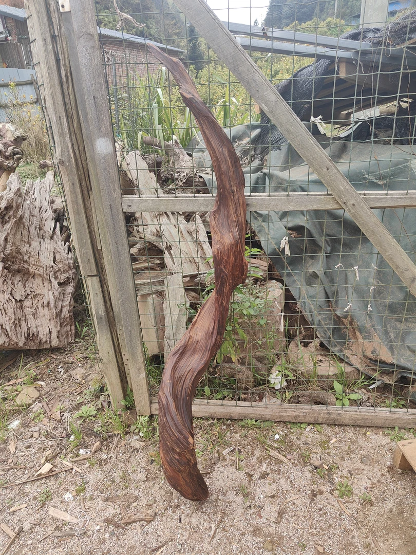 广西本地香木摆件，摆件以直播间价格为准，一物一拍