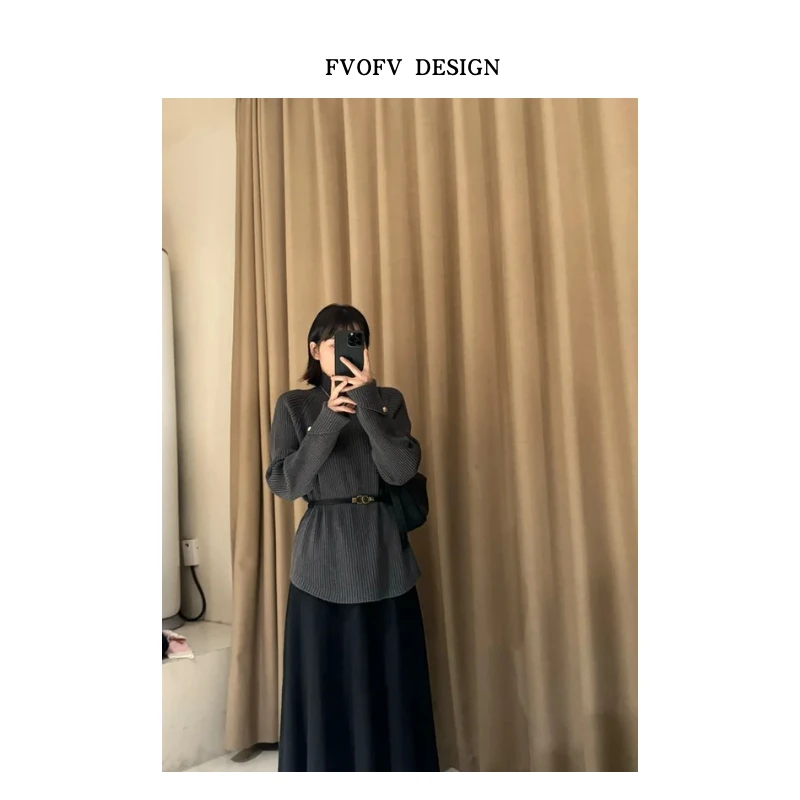 FVOFV（纽扣毛衣）高克重厚实纸片人半高领坑条毛衣KF0001（无腰带）