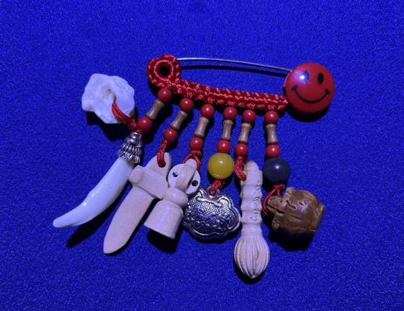 非金属木质胸针 桃木狗牙宝宝别针