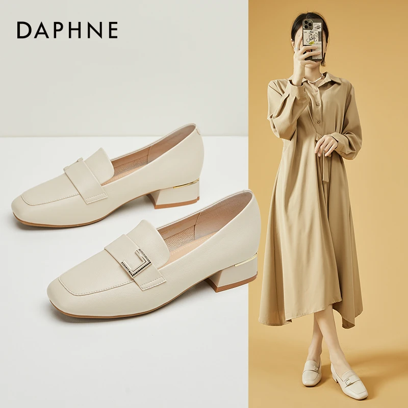 达芙妮浅口单鞋女新款百搭乐福鞋女鞋英伦风通勤小皮鞋粗跟方头