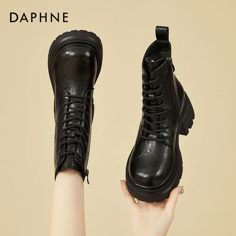 达芙妮女鞋冬季新款厚底增高马丁靴女英伦风粗跟小个子显瘦短筒靴