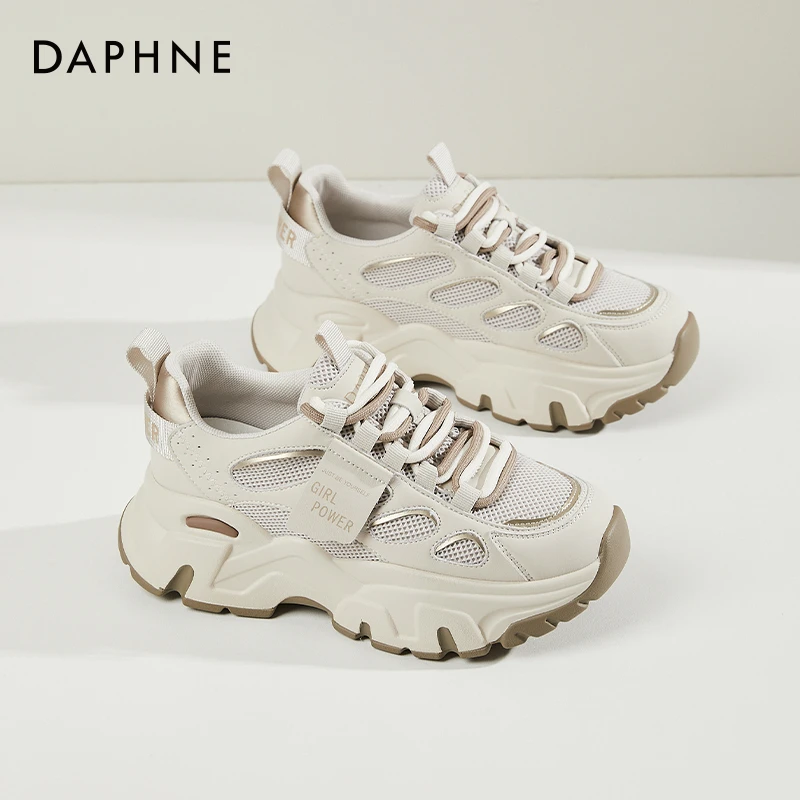 达芙妮软底显脚小厚底老爹鞋2025春季新款网面透气登山休闲小白鞋