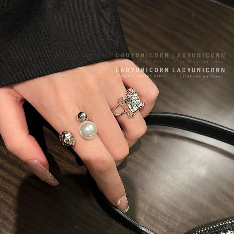 高级感珠珠开口指环肌理方块戒指女ins学生小众设计感冷淡风戒指
