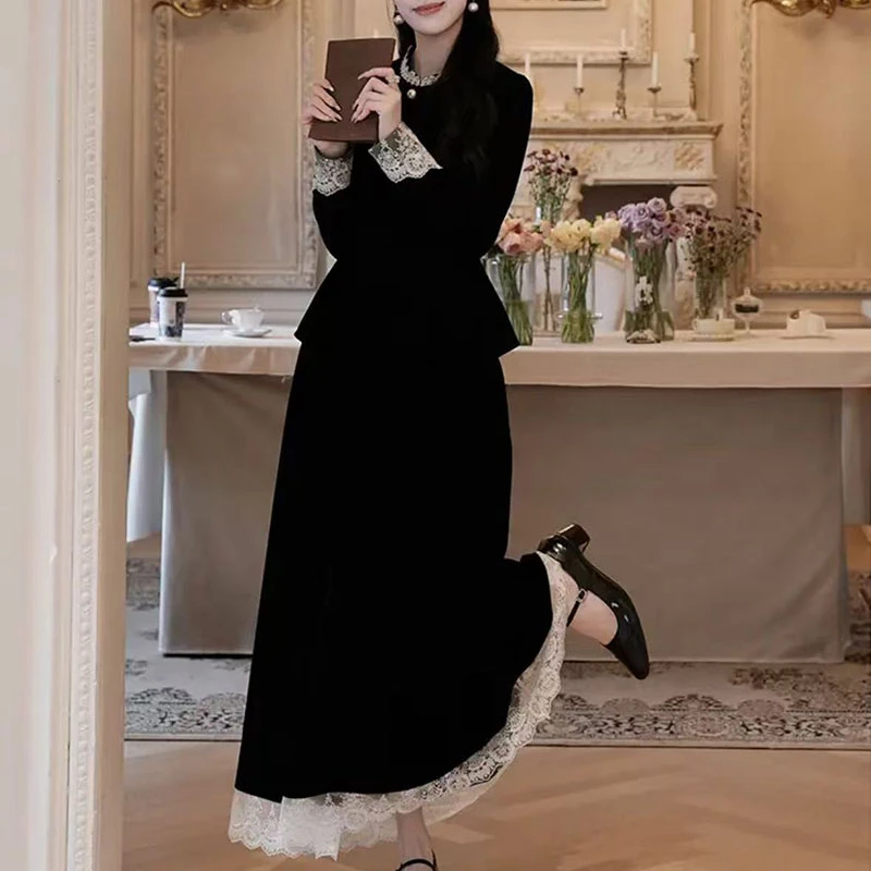 春季法式女装连衣裙静奢赫本风优雅丝绒蕾丝拼接显瘦假两件长裙