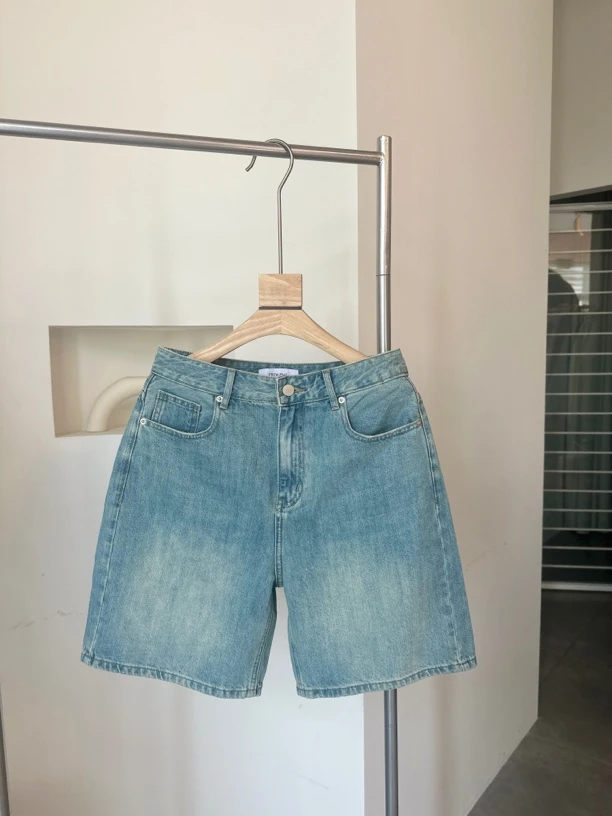 【EBEWJRHF】显腿长牛仔短裤高腰休闲黑色百搭中裤 660019